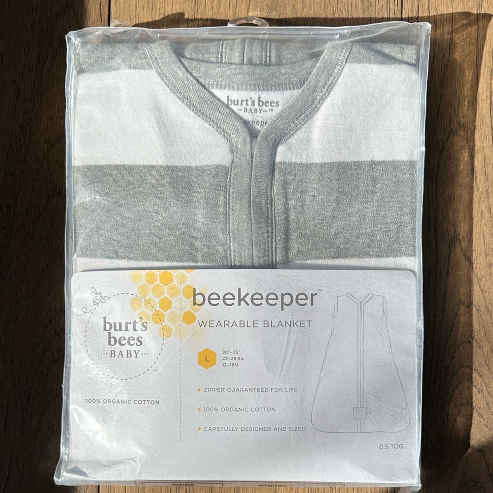 NWT Burt's Bees Baby Beekeeper Gray and White Wearable Blanket
